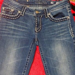 Women's Miss Me Capris size 28